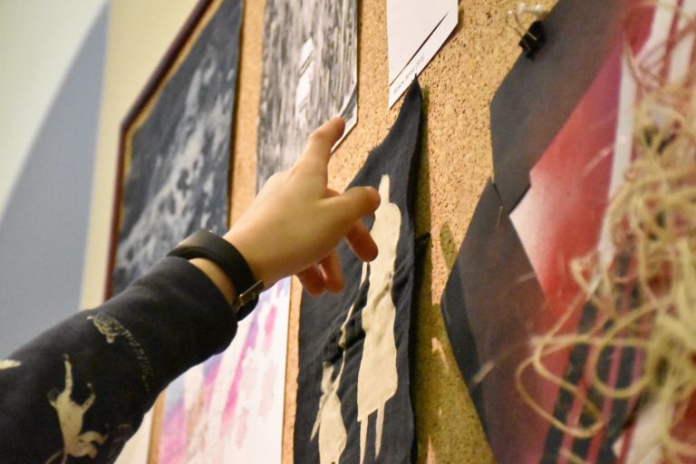 Ötödik,  jubileumi kiállításunk –  „Kapcsolat” 