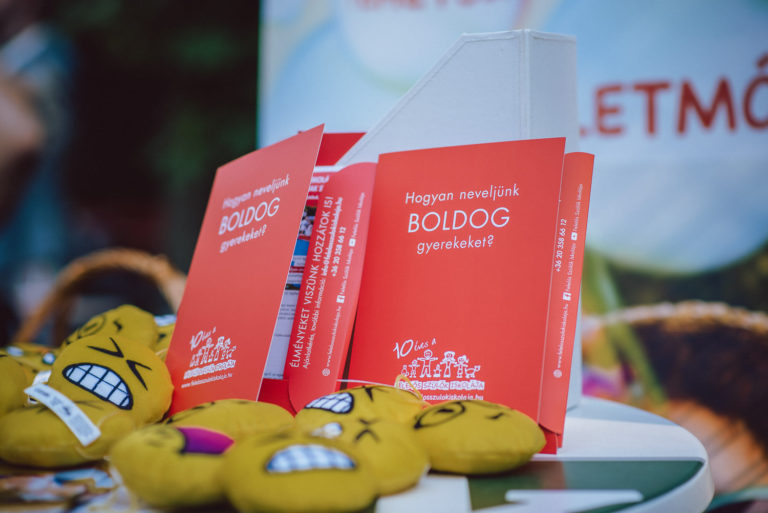 Boldog gyerekekért, boldog családokért díj